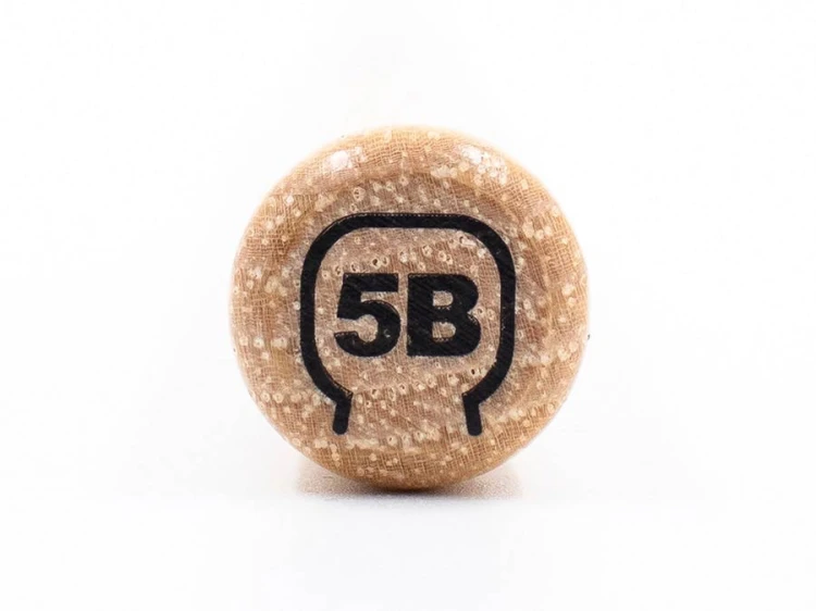 W-5BBT 23.jpg
