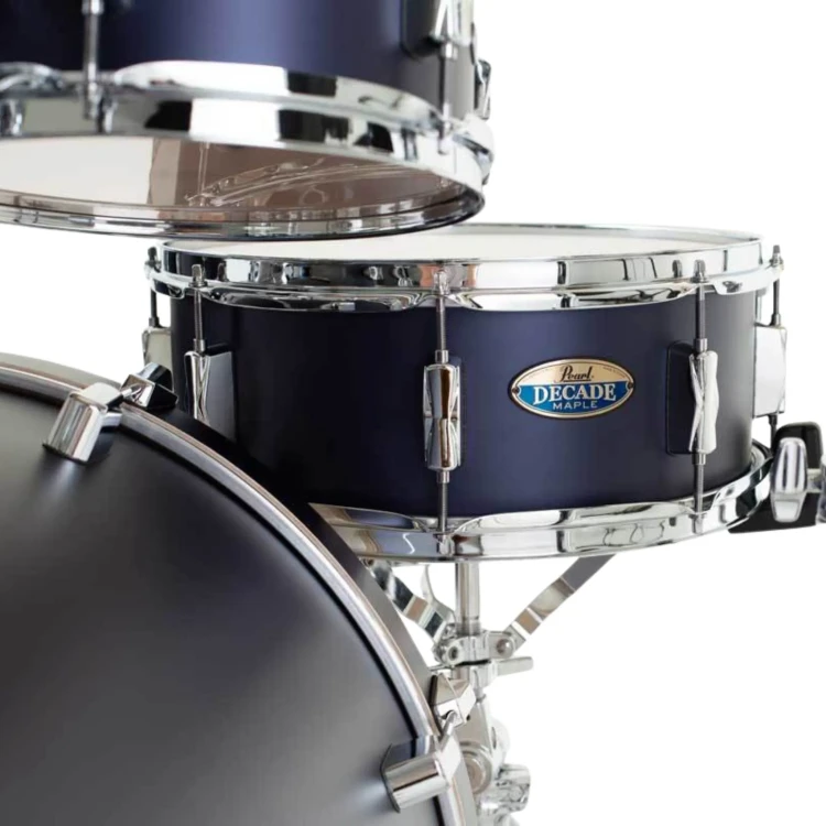 pearl-decade-maple-studio-set-ultramarine-velvet-hardware